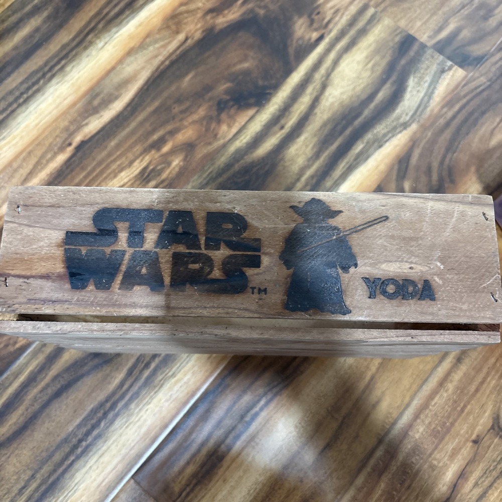 Star Wars Yoda Darth Vader Wood Crate Small Limited Edition S3